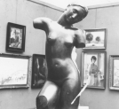 Rzeźba w brązie dłuta Henryka Kuny prezentowana na wystawie jubileuszowej w PałacuTowarzystwa Przyjaciół Sztuk Pięknych w Krakowie w czerwcu 1930 roku.