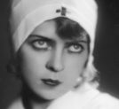 Nina Świerczewska w filmie "Grzeszna miłość" z 1929 r.