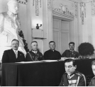 Prezydium zjazdu Związku Rewizyjnego Spółdzielni Wojskowych w sali kasyna oficerskiego w Warszawie, 11.04.1931 r.