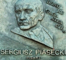 Tablica poświęcona Sergiuszowi Piaseckiemu na kościele w Lachowiczach na Białorusi.