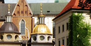 SPOCZYWA W KAPLICY OJCA