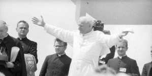 PIELGRZYM Z MAŁEGO MIASTA