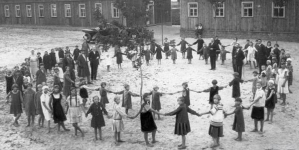 PIONIER KOLONII DLA "BIEDACZKÓW"