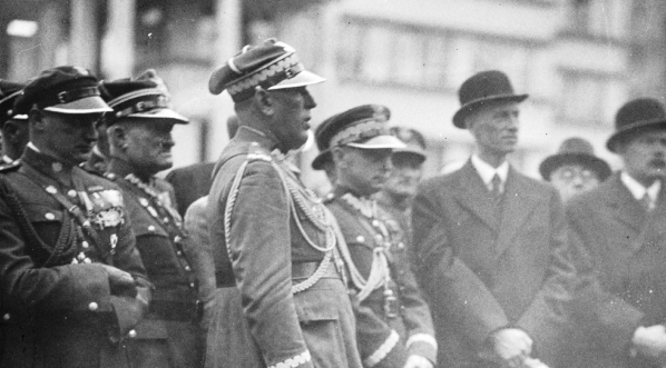  Start do marszu szlakiem "kadrówki" na trasie Kraków-Kielce z okazji rocznicy wymarszu Pierwszej Kompanii Kadrowej 6.08.1935 r.  