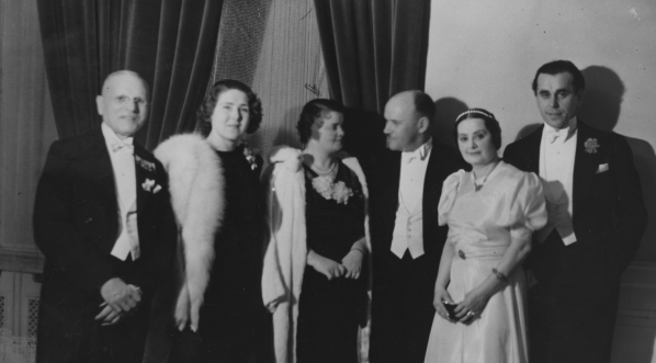  Zabawa karnawałowa, zorganizowana przez Polski Biały Krzyż w Warszawie, 05.02.1938 r.  