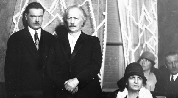  Kompozytor i pianista Ignacy Jan Paderewski podczas pobytu w Nicei w marcu 1929 roku.  