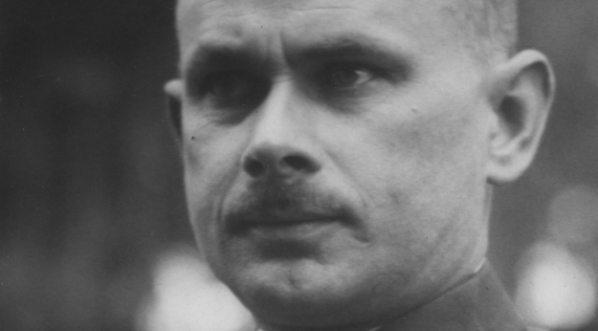  Władysław Pomaski, porucznik WP, lotnik balonowy.  