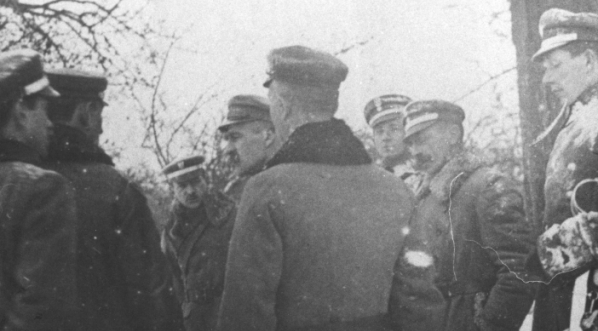  Walki polsko-ukraińskie - Józef Piłsudski na froncie pod Lwowem w 1919 roku.  