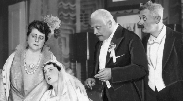  Przedstawienie "Życie jest skomplikowane" Stefana Kiedrzyńskiego w Teatrze Letnim w Warszawie w 1932 roku.  