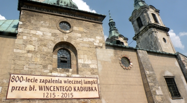  Sanktuarium bł. Wincentego Kadłubka w Jędrzejowie - najstarsze opactwo cysterskie w Polsce.  