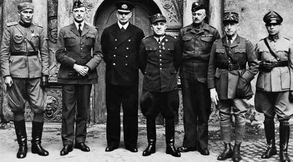  Oficerowie alianccy przetrzymywani w Oflagu IVC Colditz, 1941 rok.  