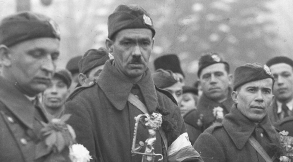  Uroczystość wręczenia zdobycznej szabli z wojny polsko-bolszewickiej marszałkowi Edwardowi Rydzowi-Śmigłemu 10.12.1936 r.  
