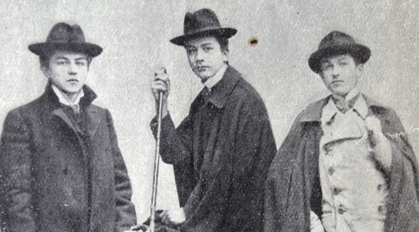  Władysław Strzelecki w roku 1905 w okresie studjów we Fryburgu w Szwajcarii.  