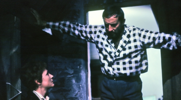  Anna Ciepielewska i Krzysztof Chamiec w filmie Janusza Nasfetera "Weekend z dziewczyną" z 1969 roku.  