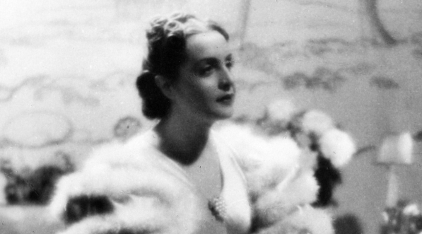  Maria Gorczyńska w filmie Michała Waszyńskiego "Druga młodość" z 1938 roku.  