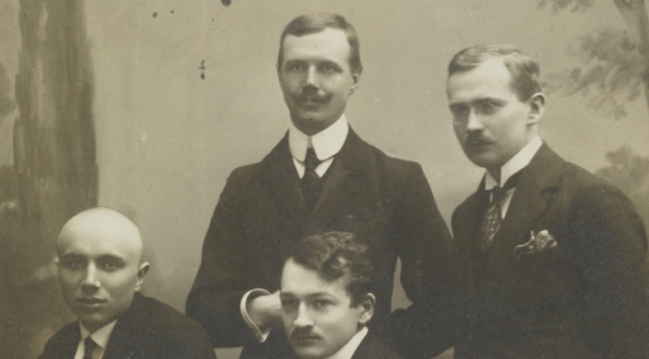  Wacław Borowy z kolegami w 1914 roku.  