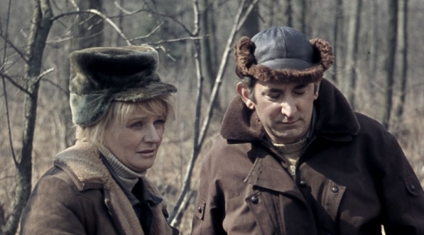  Lucyna Winnicka i Gustaw Holoubek w filmie Jerzego Kawalerowicza "Gra" z 1968 roku,  