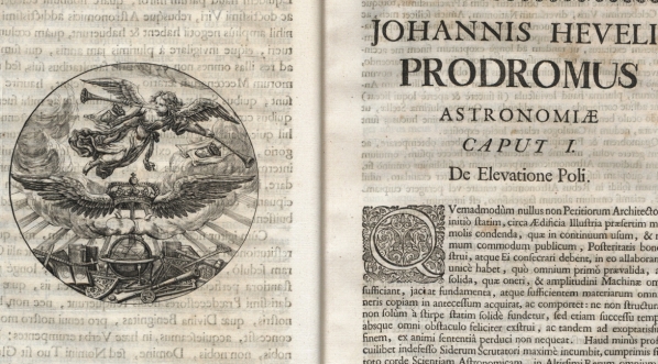  "J. Hevelii Prodromus astronomiae cum Catalogo fixarum et Firmamentum Sobiescianum". (2)  