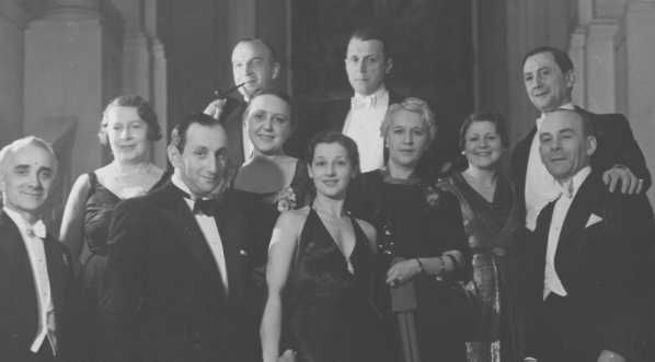  Bal mody zorganizowany przez Związek Autorów Dramatycznych w Hotelu Europejskim w Warszawie 8.01.1938 r.  