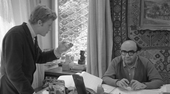  Daniel Olbrychski i Aleksander Bardini w filmie Krzysztofa Zanussiego "Zaliczenie" z 1968 roku.  