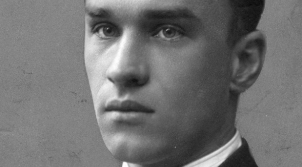  Jarosław Iwaszkiewicz.  