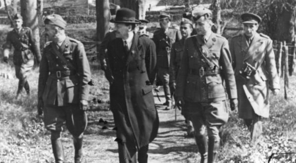  Wizyta brytyjskiego wicepremiera Clementa Attlee w 1 Samodzielnej Brygadzie Spadochronowej w Wielkiej Brytanii.  (1941 - 1944 r.)  
