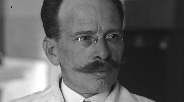  Stefan Kazimierz Pieńkowski - doktor medycyny, profesor neurologii i psychiatrii Uniwersytetu Jagiellońskiego.  