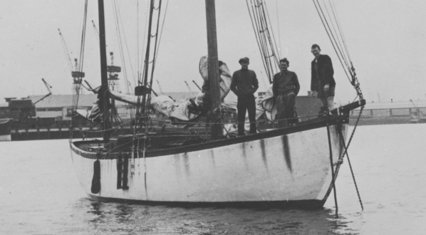  Władysław Wagner w podróży dookoła świata jachtem w 1939 roku.  