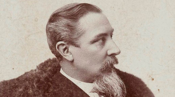  Portret Henryka Siemiradzkiego  (półpostać z profilu).  