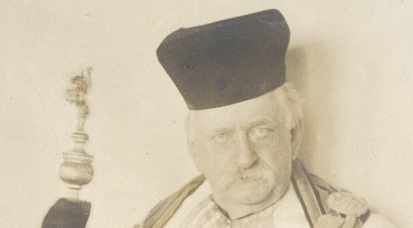  Alfons Parczewski, fotografia portretowa (ok. 1922 r.)  