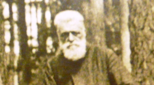  Hrabia Władysław Zamoyski iw lasach kórnickich.  