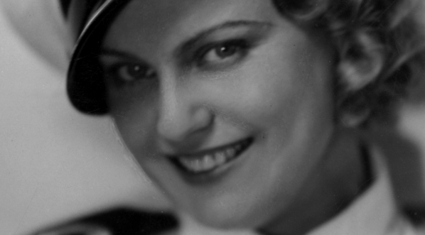 Maria Bogda w filmie Leonarda Buczkowskiego "Rapsodia Bałtyku" z 1935 roku .  