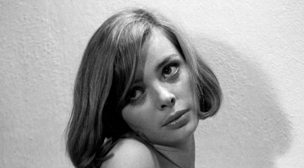  Barbara Kwiatkowska w filmie Andrzeja Wajdy "Miłość dwudziestolatków-Warszawa"  z 1962 roku.  