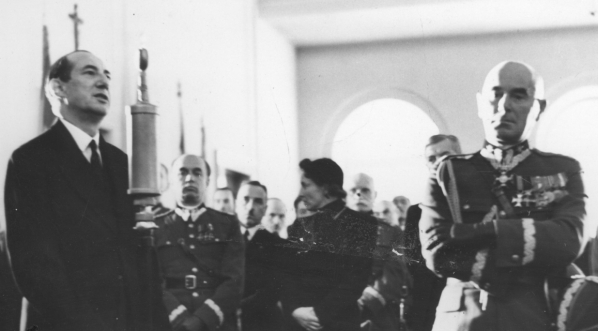  Inauguracja roku akademickiego 1938/1939 na Uniwersytecie Józefa Piłsudskiego połączona z uroczystością nadania tytułów doktora honoris causa marszałkowi Edwardowi Rydzowi-Śmigłemu i ministrowi spraw zagranicznych Józefowi Beckowi.  