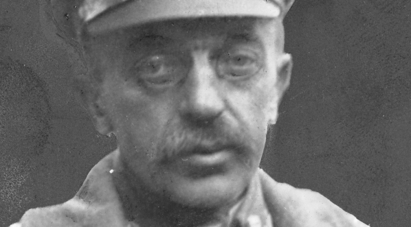  Józef Leśniewski , generał, dowódca 3 dywizji strzelców I Korpusu Polskiego, dowódca grupy operacyjnej w walkach pod Lwowem, członek Rady Obrony Państwa.  