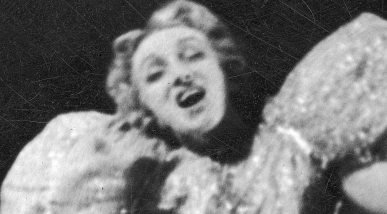  Hanka Ordonówna, piosenkarka, tancerka, aktorka filmowa i kabaretowa.  