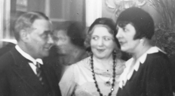  Przyjęcie u prezydenta m.st. Warszawy Zygmunta Słomińskiego w stołecznym Magistracie zorganizowane dla przedstawicieli teatru, literatury i sztuki 15.03.1930 roku.  