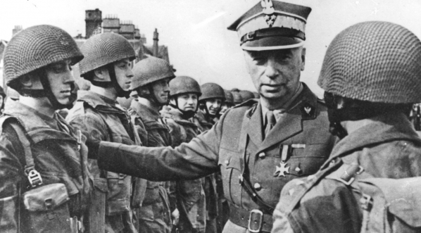  Wizyty gen. Kazimierza Sosnkowskiego w 1 Samodzielnej Brygadzie Spadochronowej w Wielkiej Brytanii.  (1943 - 1944 r.)  