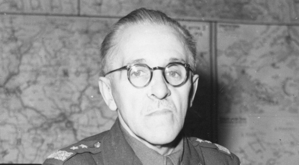  Generał Tadeusz Piskor po wyjściu z obozu jenieckiego.  
