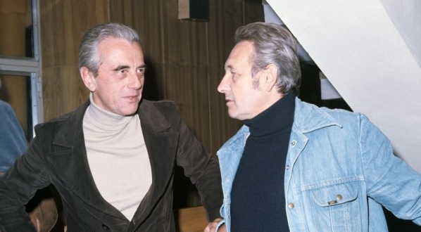  Aktor Andrzej Łapicki i reżyser Andrzej Wajda podczas Festiwalu Polskich Filmów Fabularnych w Gdańsku w 1977 roku.  