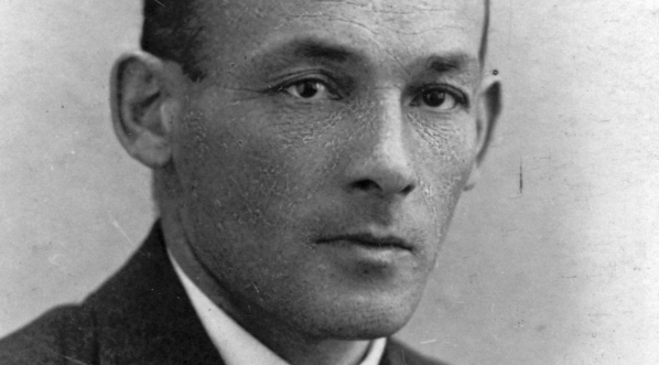  Janusz Jędrzejewicz, premier.  