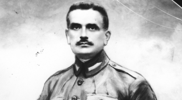  Pułkownik Bolesław Mościcki, dowódca 1 Pułk Ułanów Krechowieckich. Fotografia portretu.  