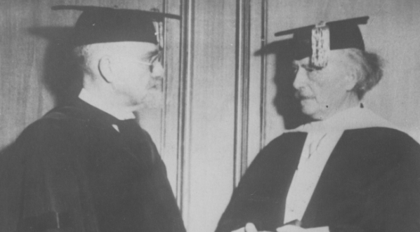  Kompozytor i pianista Ignacy Jan Paderewski podczas tournee po Stanach Zjednoczonych - pobyt w Nowy Jorku w 1932 roku.  