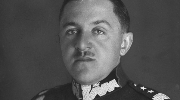  Tadeusz Piskor, generał brygady WP, szef Sztabu Głównego.  