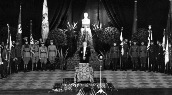  Dziesiąta rocznica śmierci prezydenta RP Gabriela Narutowicza, Warszawa, 19.12.1932 r. .  