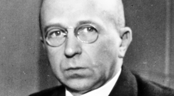  Przywódca Obozu Zjednoczenia Narodowego Adam Koc w studio Polskiego Radia.  