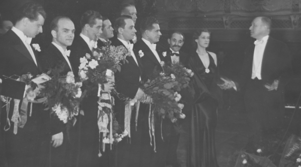  Obchody jubileuszu 10-lecia istnienia Chóru Dana w sali Filharmonii Warszawskiej 21.04.1938 r.  