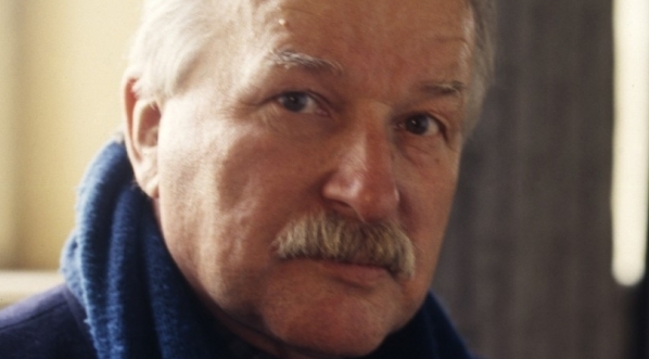  Gustaw Lutkiewicz w filmie Marka Ciecierskiego "Amerykanka" z 1987 roku.  