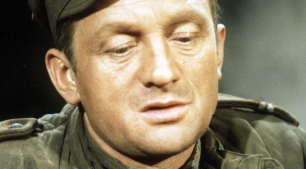  Witold Pyrkosz w serialu telewizyjnym Konrada Nałęckiego "Czterej pancerni i pies - Tiergarten" z 1970 roku.  