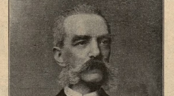  Fotografia portretowa Mieczysława Onyszkiewicza.  